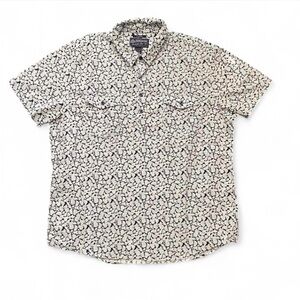 American Rag white and black floral button-up shirt #floralshirt